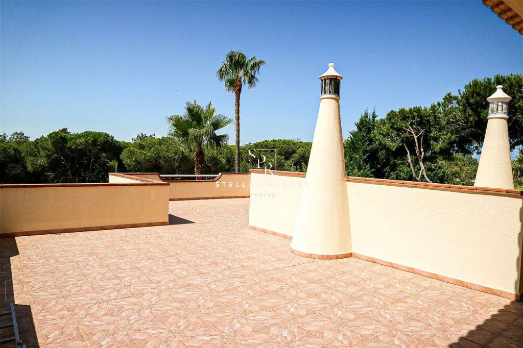 Detached villa on the outskirts of Quinta do Lago