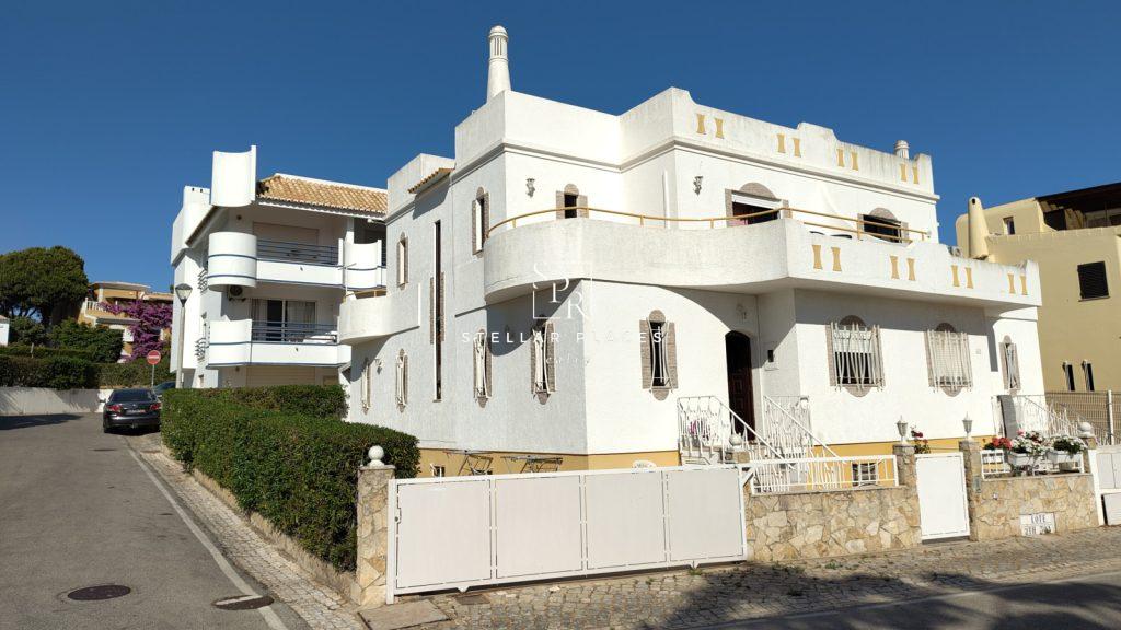 3 + 1 BEDROOM VILAMOURA TOWNHOUSE