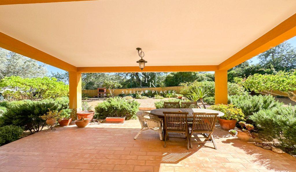 SINGLE STOREY 4 BEDROOM VILLA LOULE