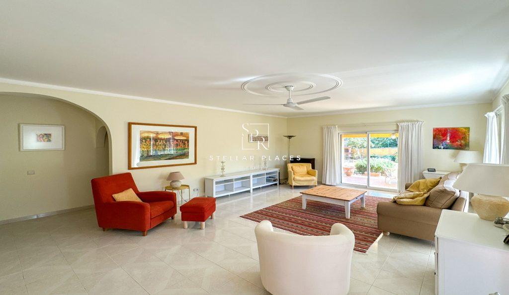 SINGLE STOREY 4 BEDROOM VILLA LOULE