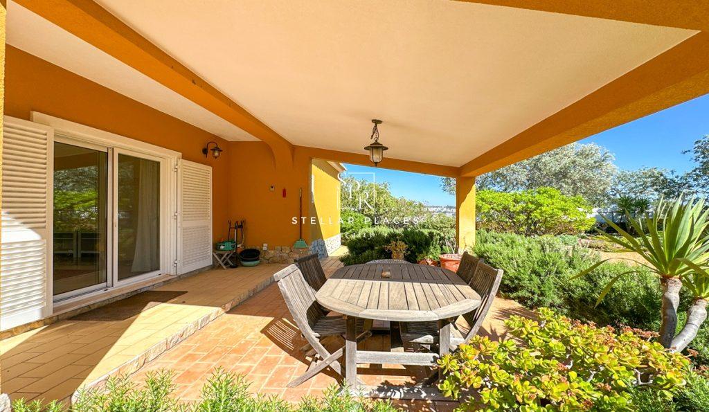 SINGLE STOREY 4 BEDROOM VILLA LOULE