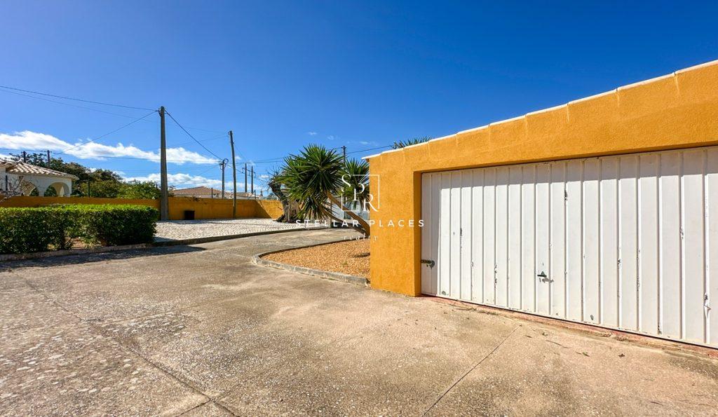 SINGLE STOREY 4 BEDROOM VILLA LOULE